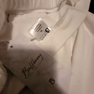 Buff bunny NWT odyssey wrap skirt xl